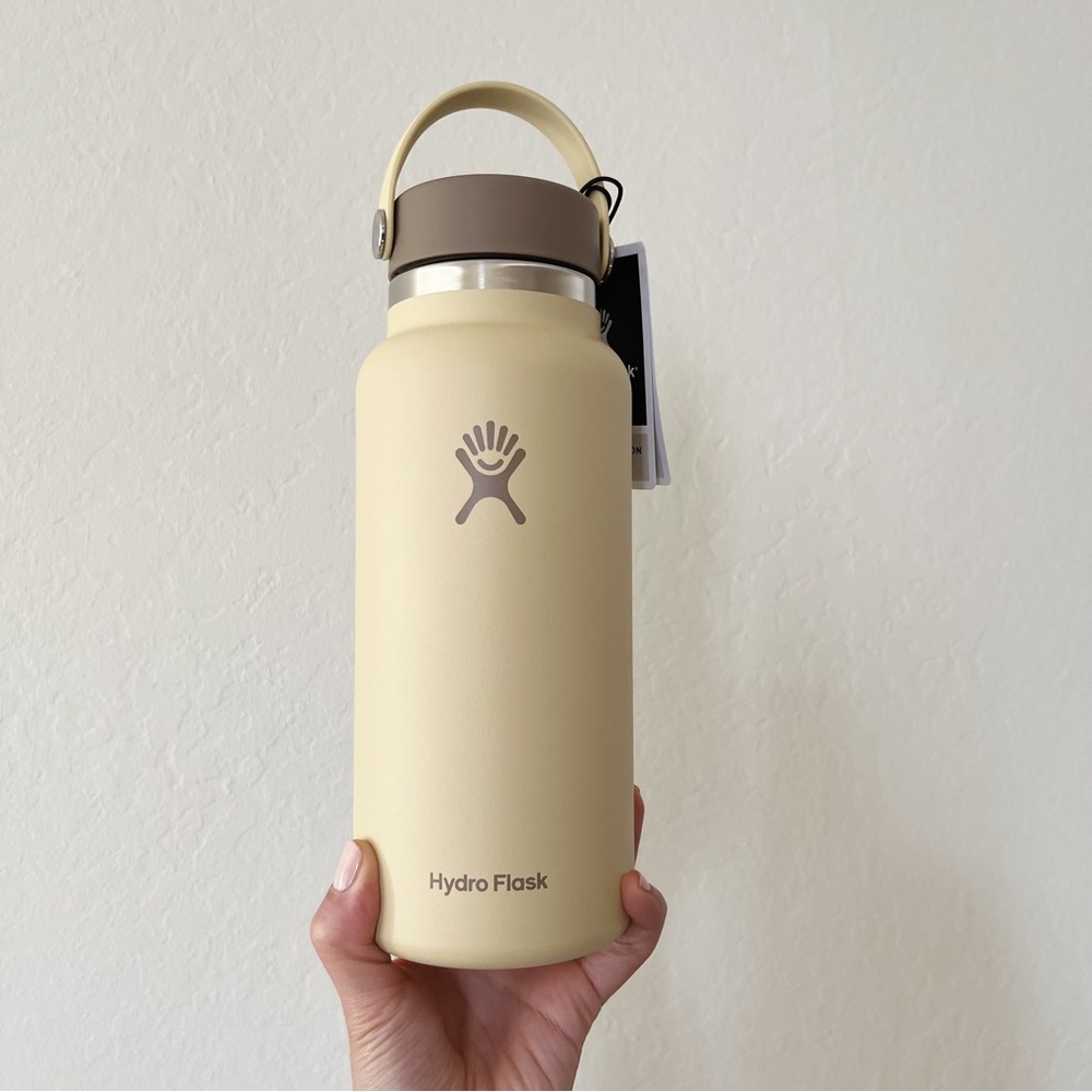Hydro Flask in Beech